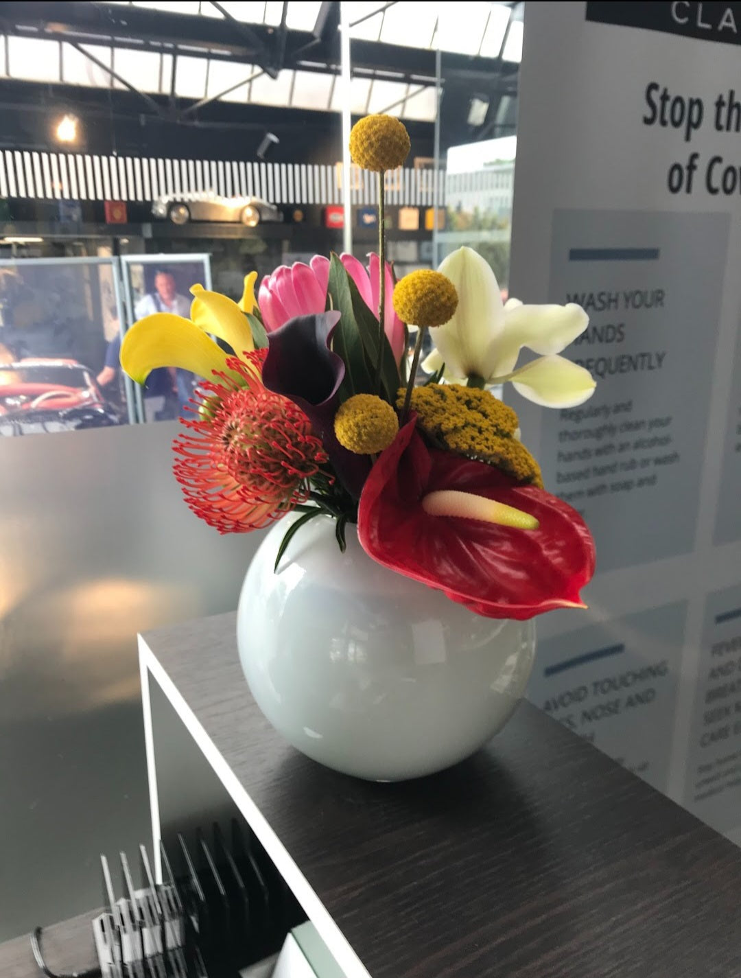 small desk flowers